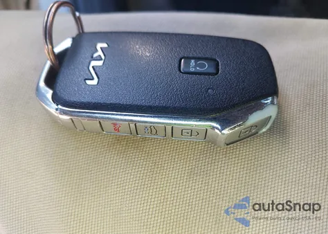 2022 Kia K5 Gt-Line z USA, uszkodzony, nr VIN 5XXG64J25NG131158